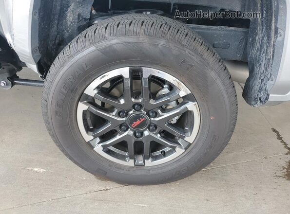 3TMKB5FN5TM065527 2026 TOYOTA TACOMA Silver 