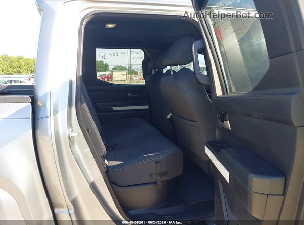 3TMKB5FN6RM020735 2024 TOYOTA TACOMA Silver Вид наклейки з VIN-кодом