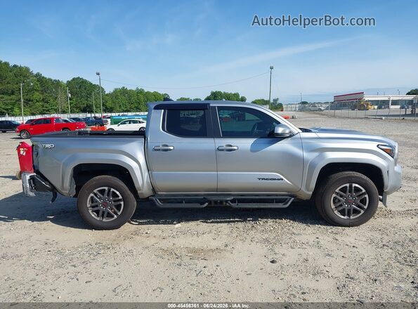 3TMKB5FN6RM020735 2024 TOYOTA TACOMA Silver Вид задньої частини салону