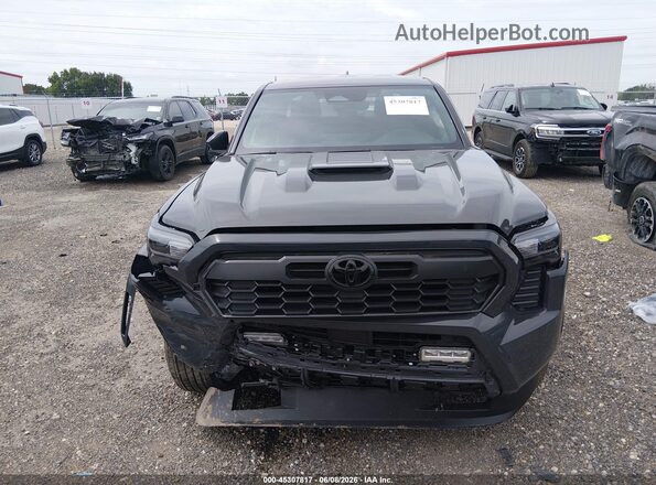 3TMKB5FN7TM063942 2026 TOYOTA TACOMA Gray Rear interior view