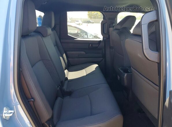 3TMKB5FN8TM058927 2026 TOYOTA TACOMA Blue Rear seats view