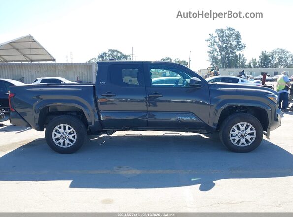 3TMKB5FN9SM052083 2025 TOYOTA TACOMA 2WD Gray Rear interior view