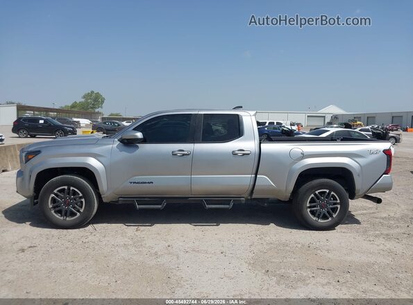 3TMLB5FN1SM027005 2025 TOYOTA TACOMA Silver სალონის 360-გრადუსიანი ხედი