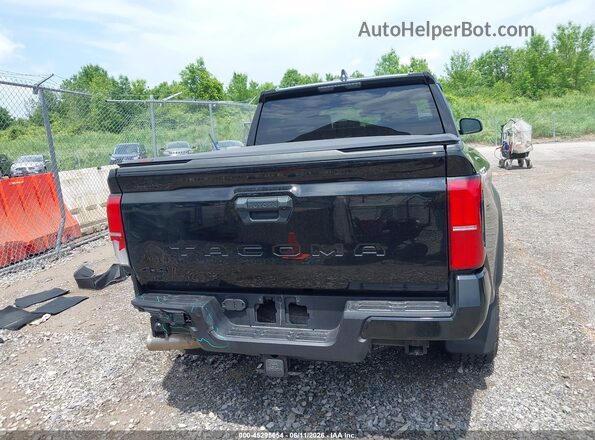 3TMLB5JN0RM015591 2024 TOYOTA TACOMA Black 