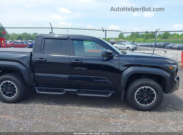 3TMLB5JN0RM015591 2024 TOYOTA TACOMA Black Rear interior view