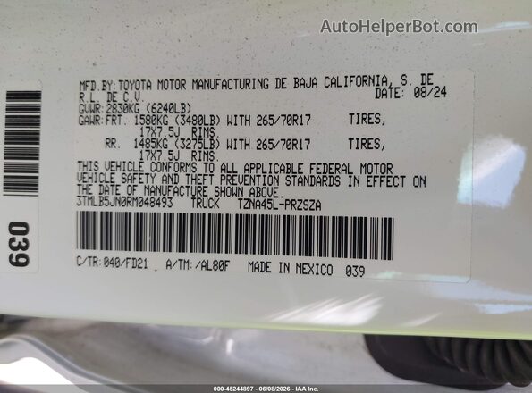 3TMLB5JN0RM048493 2024 TOYOTA TACOMA White Vista del compartimento del motor