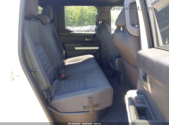 3TMLB5JN0RM048493 2024 TOYOTA TACOMA White Vista de la etiqueta del VIN