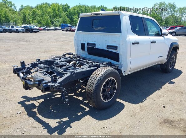 3TMLB5JN0RM048493 2024 TOYOTA TACOMA White Trasero derecho
