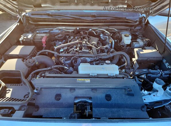 3TMLB5JN0RM052558 2024 TOYOTA TACOMA Silver Սալոնի հետևի տեսք