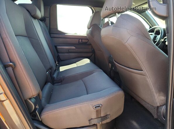 3TMLB5JN1SM094498 2025 TOYOTA TACOMA Gray Vista de los asientos traseros