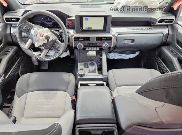 3TMLB5JN1SM160600 2025 TOYOTA TACOMA Gray Vista del salpicadero