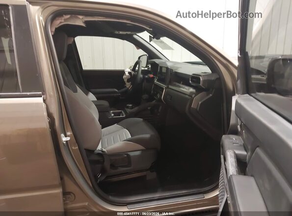 3TMLB5JN1TM245051 2026 TOYOTA TACOMA Gold Widok wnętrza z przodu