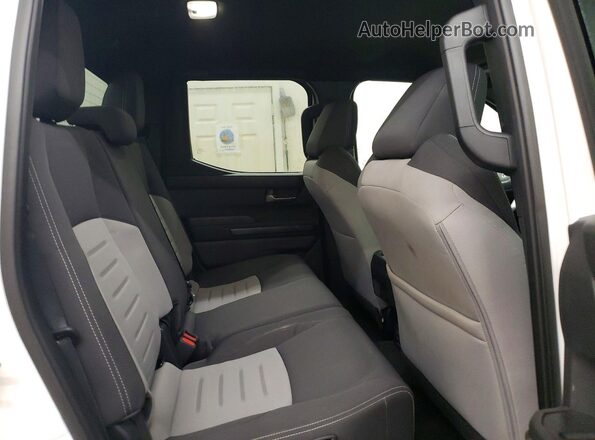 3TMLB5JN2RM076375 2024 TOYOTA TACOMA White Widok tylnych siedzeń
