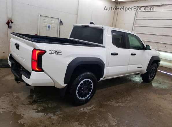 3TMLB5JN2RM076375 2024 TOYOTA TACOMA White Tył prawy