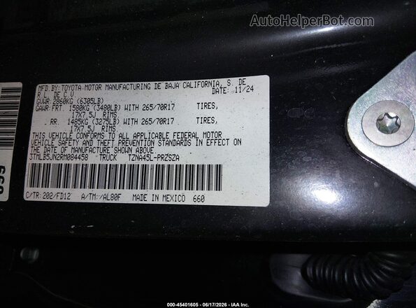 3TMLB5JN2RM084458 2024 TOYOTA TACOMA Black Widok komory silnika