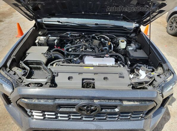 3TMLB5JN2TM239663 2026 TOYOTA TACOMA Gray Vista interior trasera