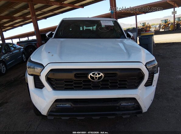 3TMLB5JN4SM140776 2025 TOYOTA TACOMA Белый Вид задней части салона