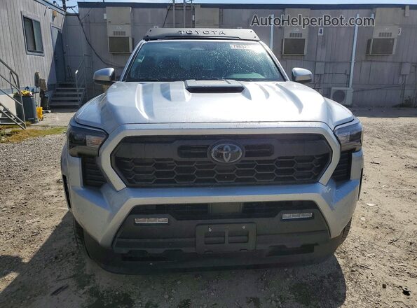 3TMLB5JN4TM217955 2026 TOYOTA TACOMA Серебряный Вид спереди