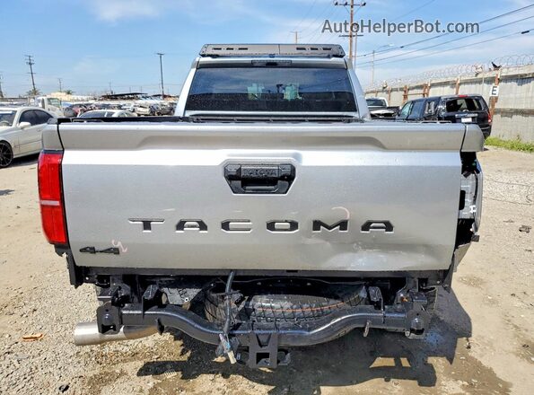 3TMLB5JN4TM217955 2026 TOYOTA TACOMA Серебряный Вид сзади