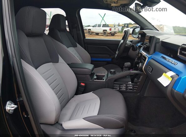 3TMLB5JN4TM220497 2026 TOYOTA TACOMA Black წინა სალონის ხედი