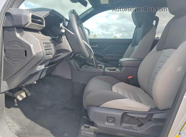 3TMLB5JN5RM043158 2024 TOYOTA TACOMA Silver 