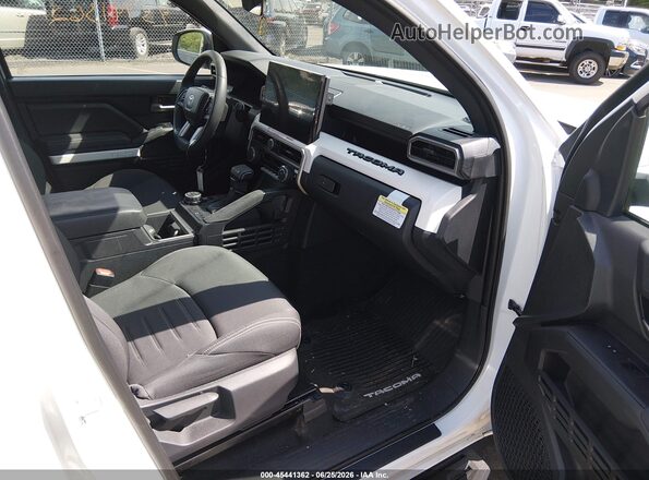 3TMLB5JN5RM044617 2024 TOYOTA TACOMA White Front interior view