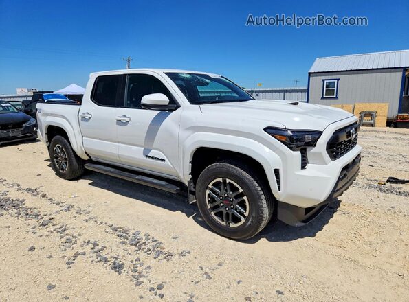 3TMLB5JN5RM067038 2024 TOYOTA TACOMA Белый Передняя правая четверть