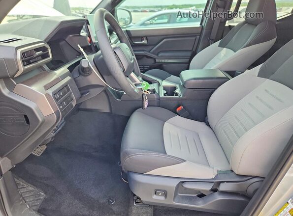 3TMLB5JN5SM092656 2025 TOYOTA TACOMA Silver 