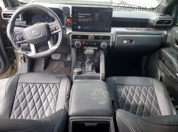 3TMLB5JN5SM095122 2025 TOYOTA TACOMA Green წინა პანელის ხედი