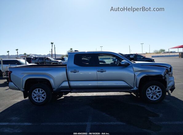 3TMLB5JN5TM253668 2026 TOYOTA TACOMA Silver Սալոնի հետևի տեսք