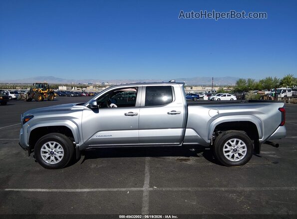 3TMLB5JN5TM253668 2026 TOYOTA TACOMA Silver Սալոնի 360 աստիճան տեսք