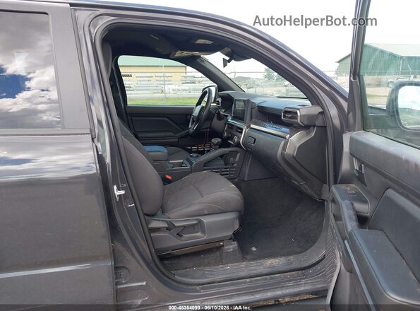 3TMLB5JN6RM003753 2024 TOYOTA TACOMA Black Սալոնի դիմացի տեսք