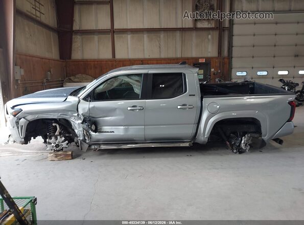 3TMLB5JN7RM006421 2024 TOYOTA TACOMA Silver Widok wnętrza z tyłu