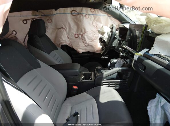 3TMLB5JN7RM022991 2024 TOYOTA TACOMA Gray წინა სალონის ხედი