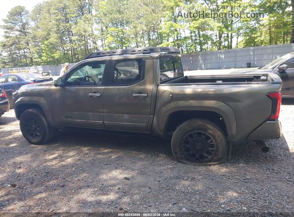 3TMLB5JN7RM070961 2024 TOYOTA TACOMA Brown Widok wnętrza 360 stopni