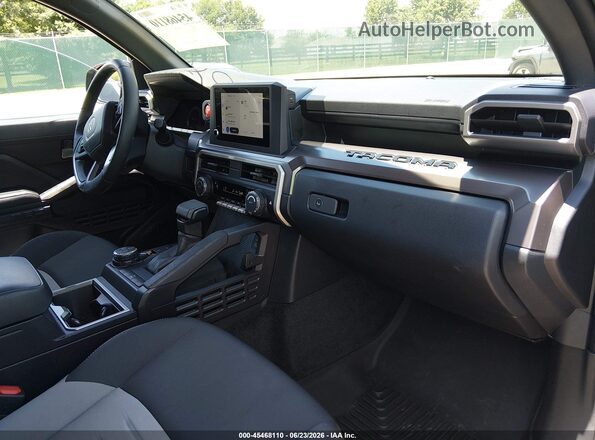 3TMLB5JN7SM089435 2025 TOYOTA TACOMA Black Front interior view