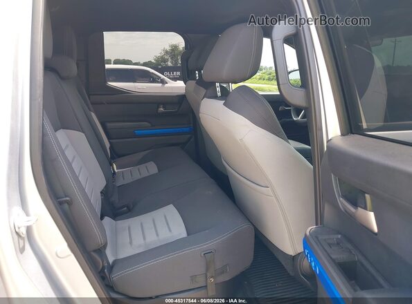 3TMLB5JN7SM101793 2025 TOYOTA TACOMA Silver Widok naklejki z numerem VIN