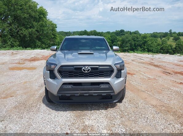 3TMLB5JN7SM101793 2025 TOYOTA TACOMA Silver Widok zestawu wskaźników