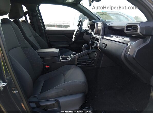 3TMLB5JN7SM144935 2025 TOYOTA TACOMA Серый Вид салона спереди