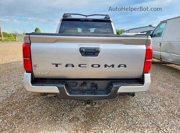 3TMLB5JN7SM149987 2025 TOYOTA TACOMA Silver Vista trasera