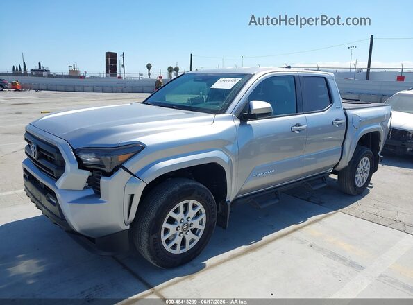 3TMLB5JN7SM160259 2025 TOYOTA TACOMA Silver წინა მარცხენა ხედი სამი მეოთხედიდან