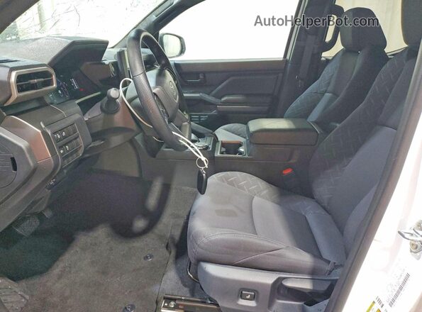 3TMLB5JN7TM244227 2026 TOYOTA TACOMA White 