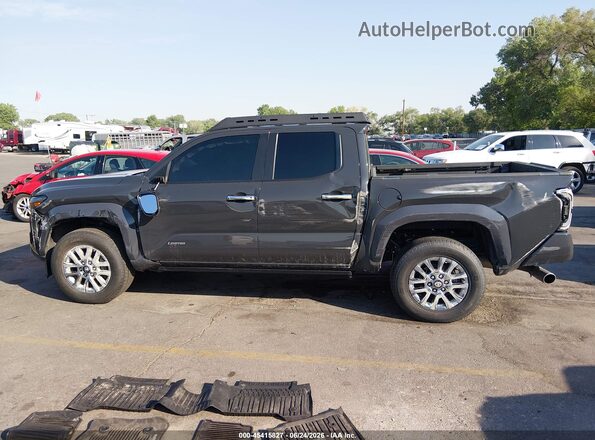 3TMLB5JN8RM065087 2024 TOYOTA TACOMA Silver სალონის 360-გრადუსიანი ხედი