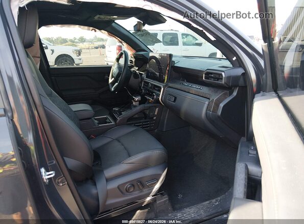 3TMLB5JN8RM065087 2024 TOYOTA TACOMA Silver წინა სალონის ხედი