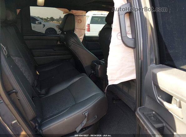 3TMLB5JN8RM065087 2024 TOYOTA TACOMA Silver VIN კოდის სტიკერის ხედი