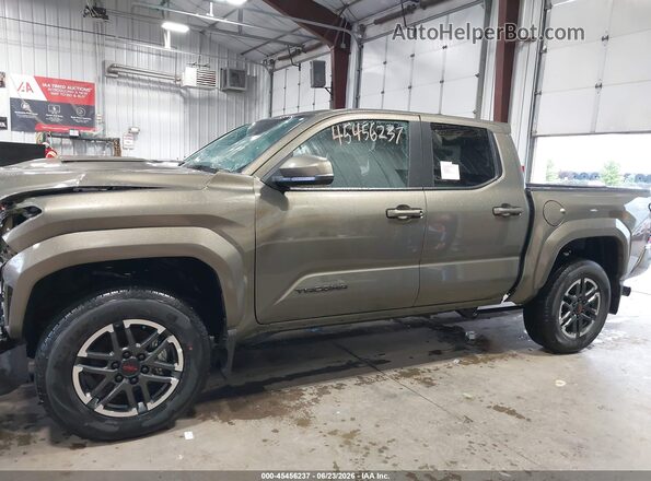 3TMLB5JN8TM253910 2026 TOYOTA TACOMA Brown Widok wnętrza 360 stopni