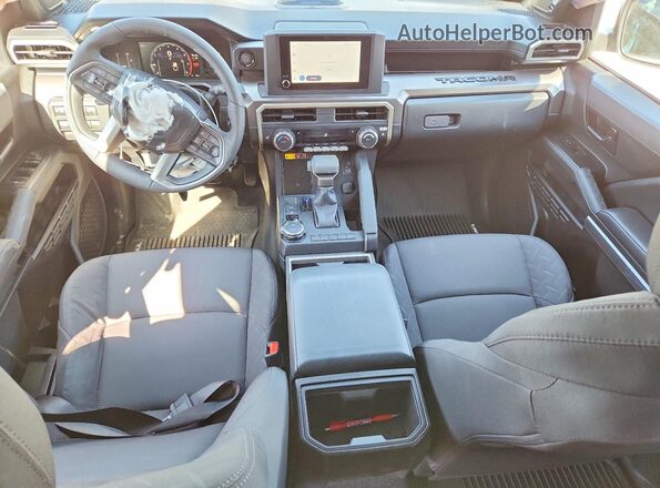 3TMLB5JN9TM234105 2026 TOYOTA TACOMA Black Dashboard view