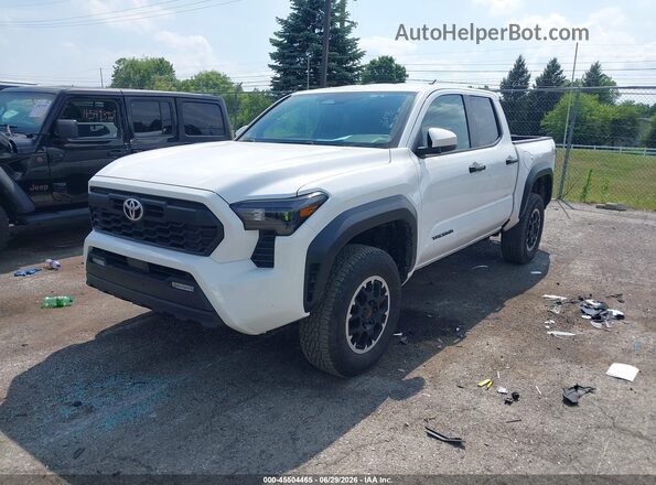 3TMLB5JNXRM011936 2024 TOYOTA TACOMA White Vista tres cuartos delantera izquierda