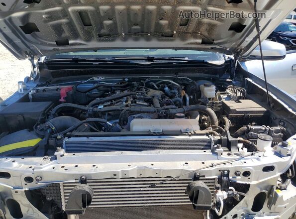 3TMLB5JNXRM080531 2024 TOYOTA TACOMA Silver Vista interior trasera