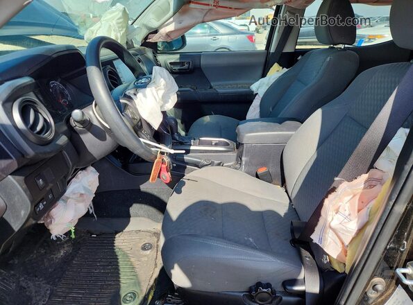 3TYAX5GN4NT037897 2022 TOYOTA TACOMA Black Front interior view